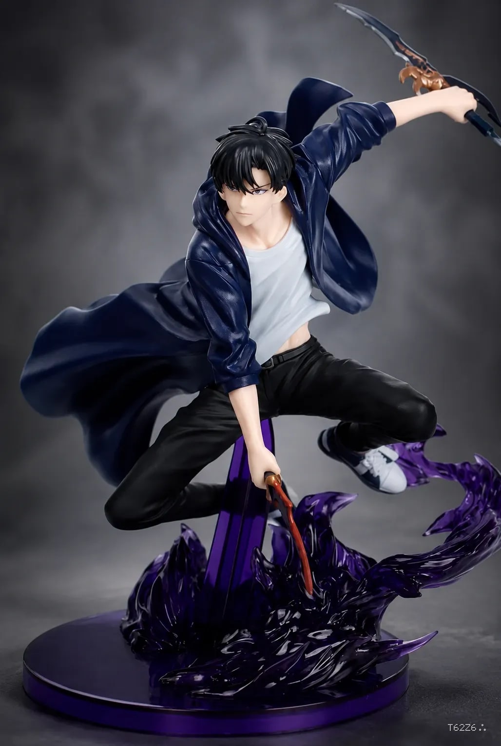 Sung Jin-Woo – Shadow Monarch Awakening Figure (Solo Leveling)
