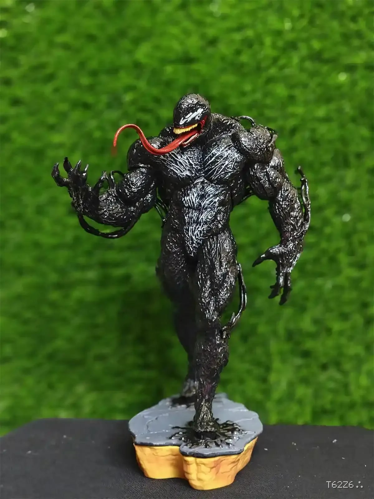 Venom 3D Resin Statue – Symbiote Monster