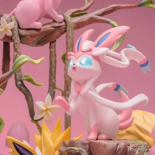 Pokémon Eevee Evolution Family Statue – Eevee & Eeveelutions Collectible PVC Display Figure